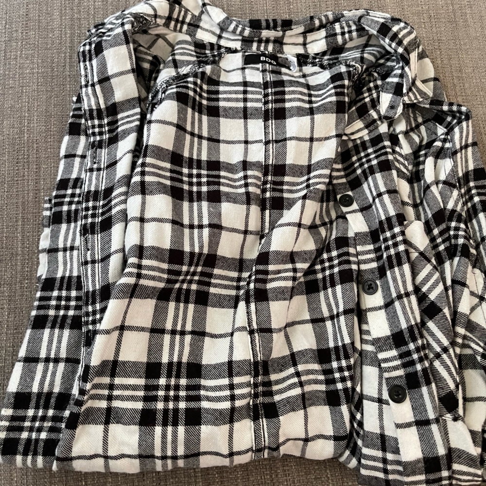 URBAN OUTFITTERS PLAID FLANNEL SHIRT